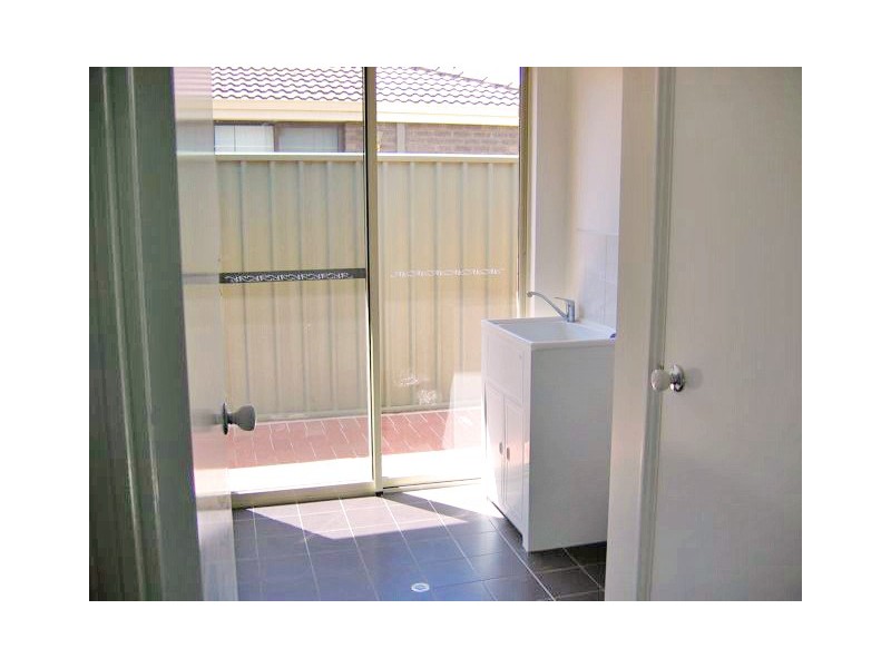 6a Karoonda Street, Armadale WA 6112