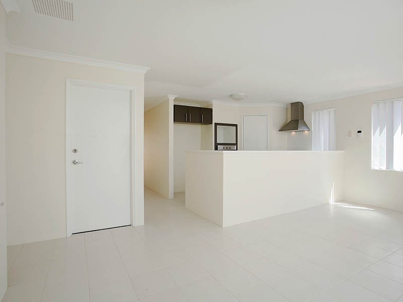 17/54 Sixth Road, Armadale WA 6112