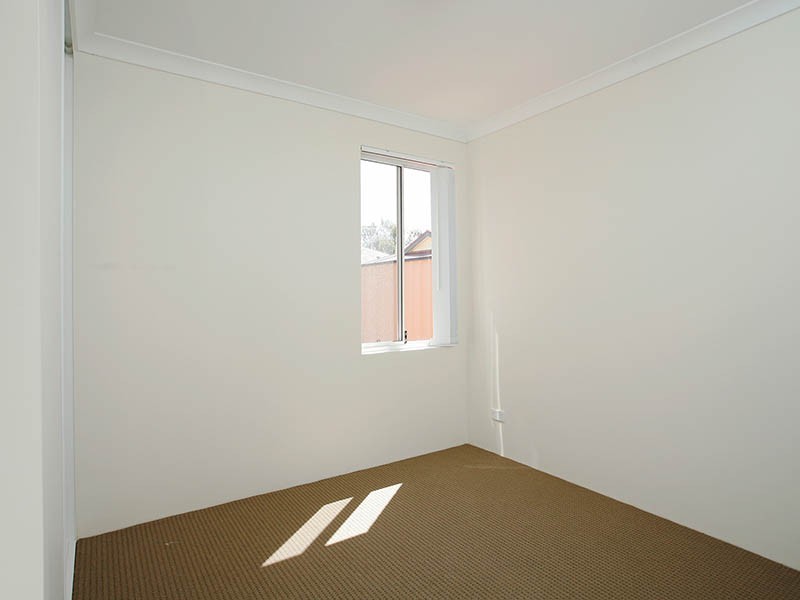 17/54 Sixth Road, Armadale WA 6112