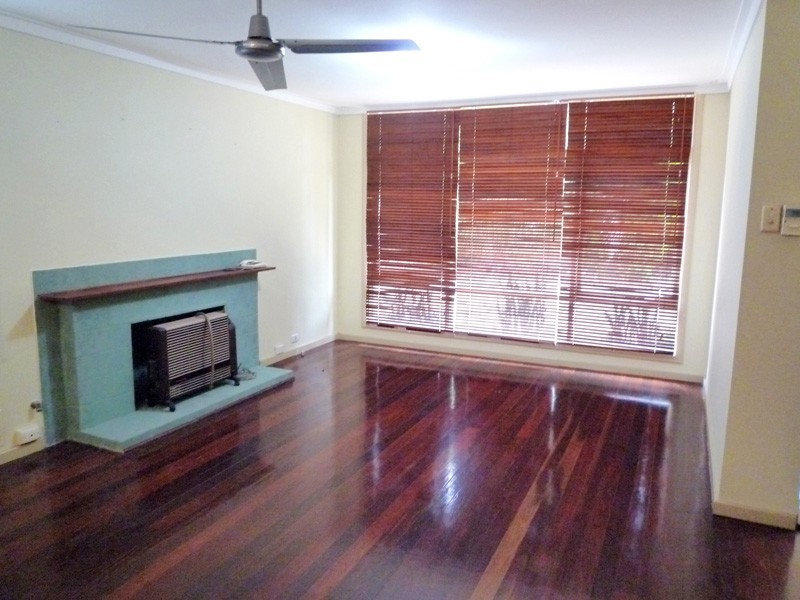 58 Vistula Tce, Kelmscott WA 6111