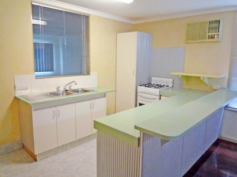 58 Vistula Tce, Kelmscott WA 6111