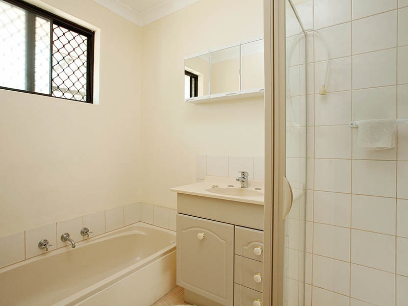 18 Powell Cres, Brookdale WA 6112