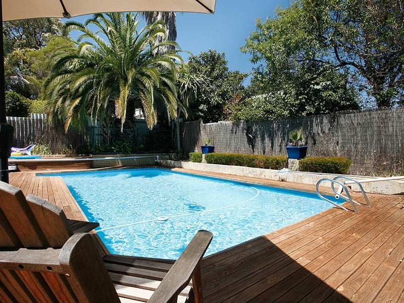 11 Arnel St, Kelmscott WA 6111