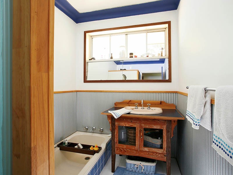 11 Arnel St, Kelmscott WA 6111