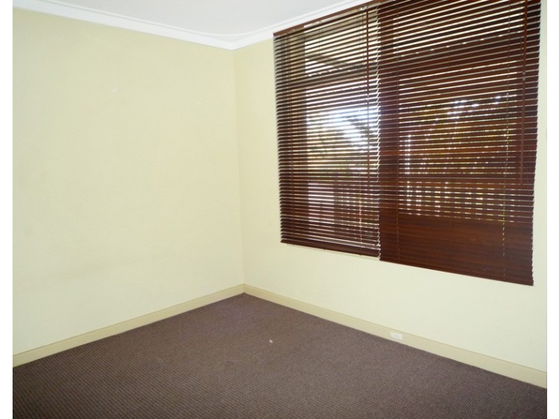 58 Vistula Tce, Kelmscott WA 6111