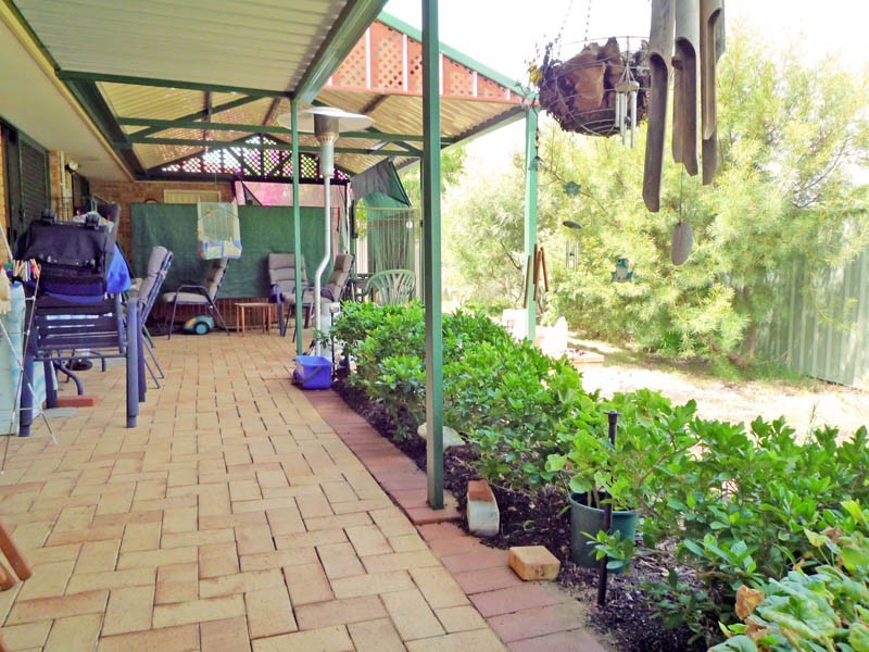 22b Haynes Crt, Armadale WA 6112