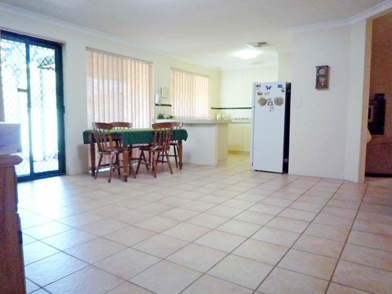 22b Haynes Crt, Armadale WA 6112