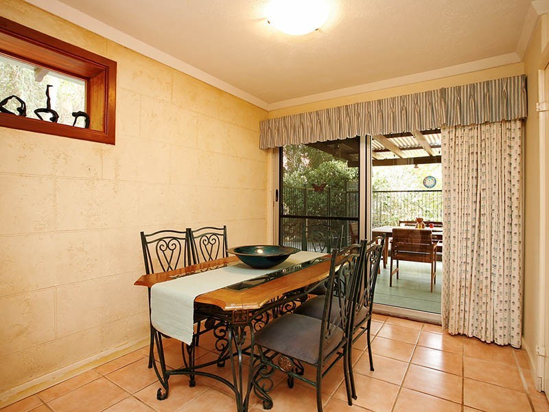 9 Greendale Pl, Kelmscott WA 6111