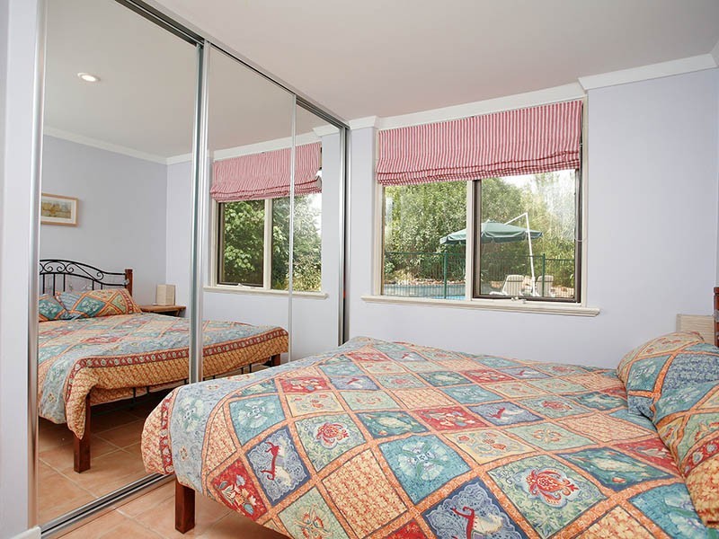 9 Greendale Pl, Kelmscott WA 6111