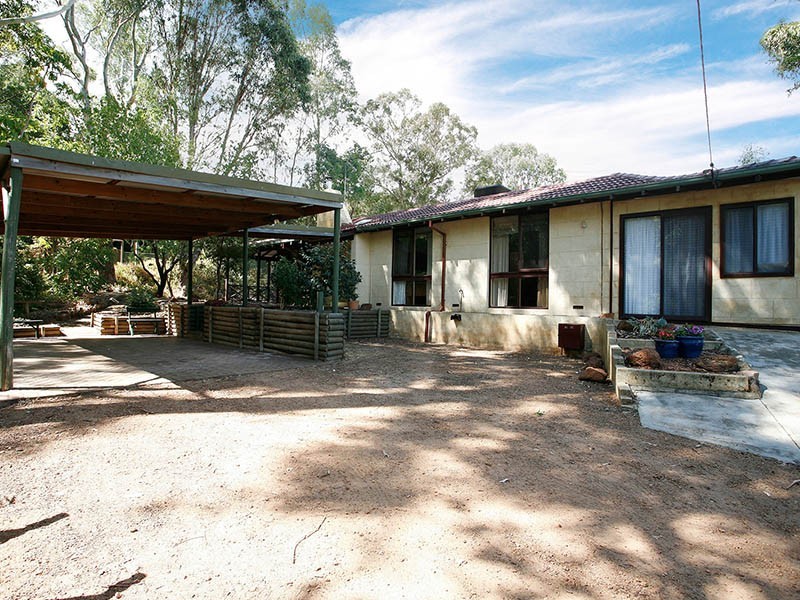 9 Greendale Pl, Kelmscott WA 6111