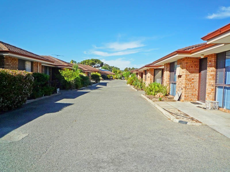 4/93 Seventh Road, Armadale WA 6112