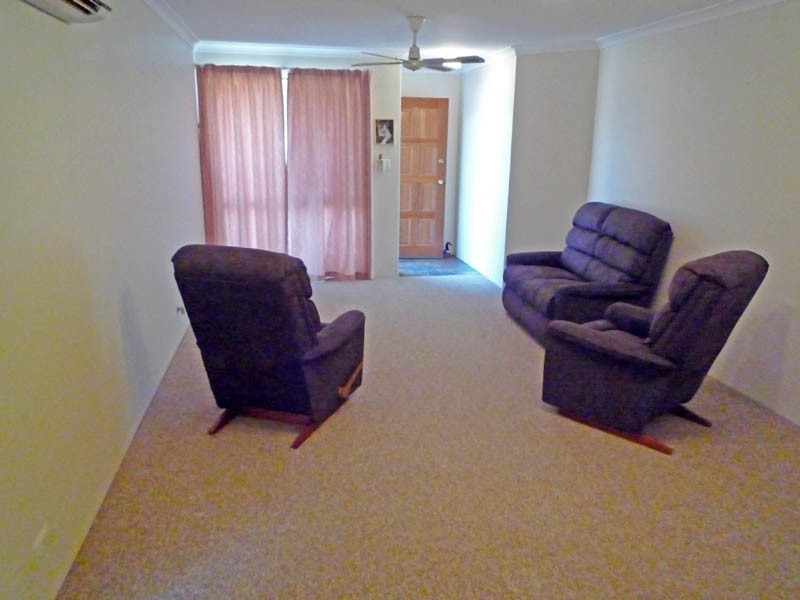 4/93 Seventh Road, Armadale WA 6112