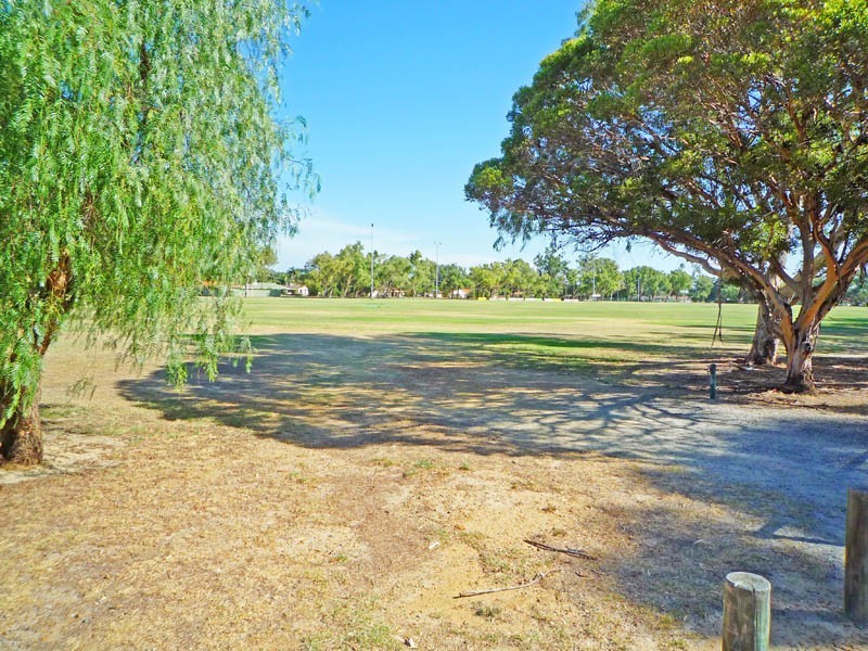 4/93 Seventh Road, Armadale WA 6112