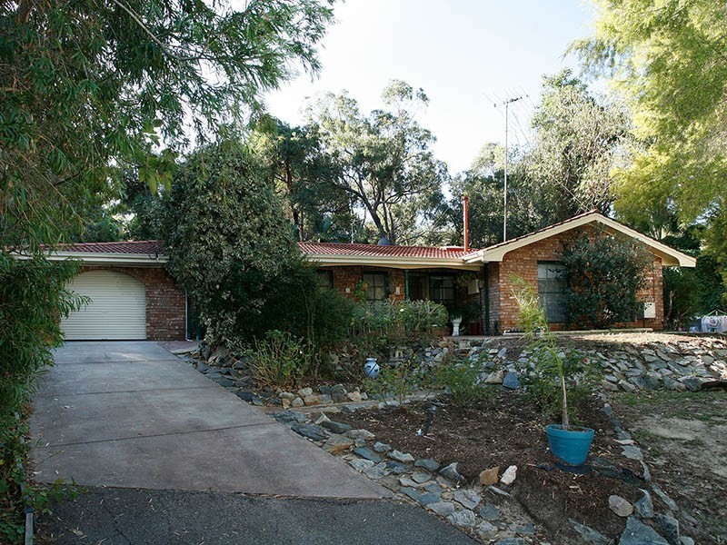 11 Greendale Place, Kelmscott WA 6111