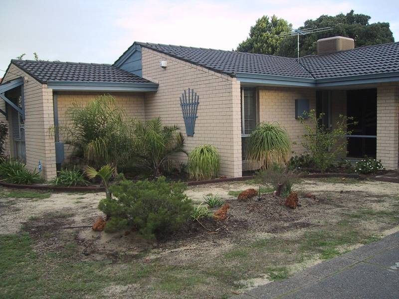 8 Elm Court, Camillo WA 6111