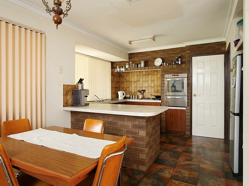 26 Kidbroke Place, Kelmscott WA 6111