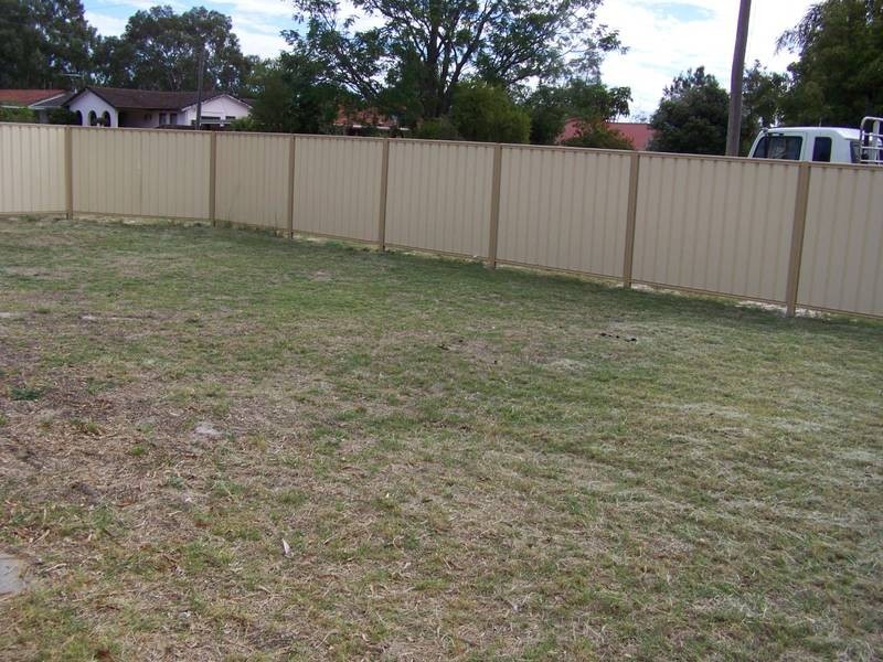 1 Cherry Crt, Camillo WA 6111