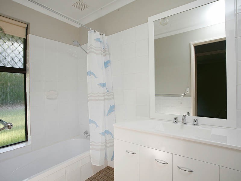 1 Hillman Court, Kelmscott WA 6111