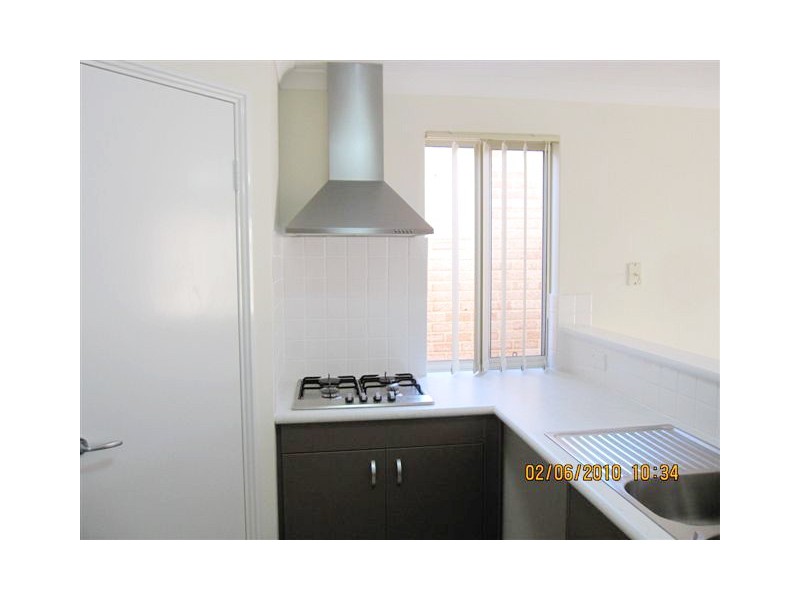 14/17 Third Avenue, Kelmscott WA 6111