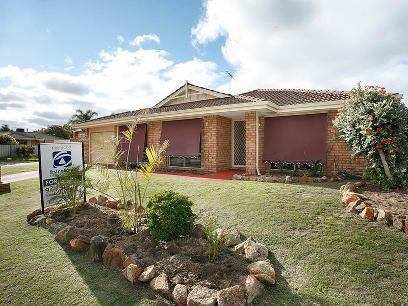 64 Chadwick Parade, Brookdale WA 6112