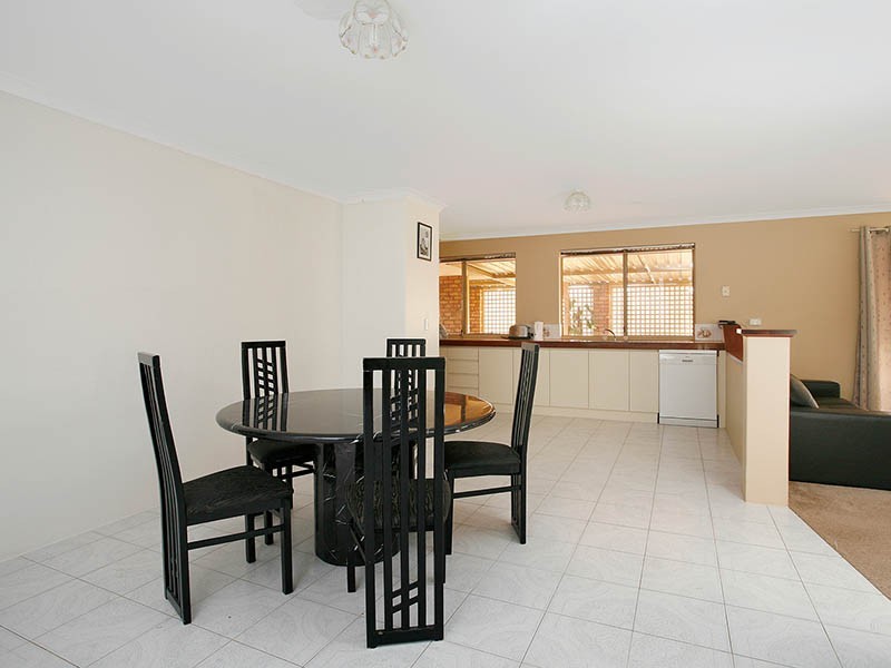 64 Chadwick Parade, Brookdale WA 6112