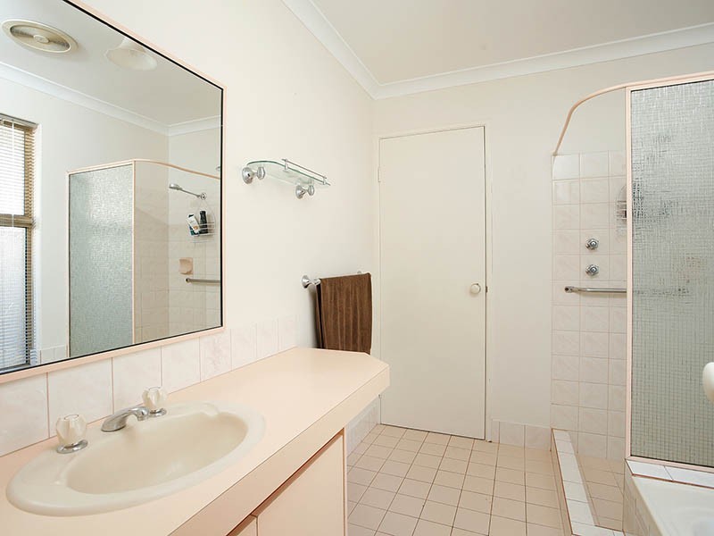 64 Chadwick Parade, Brookdale WA 6112