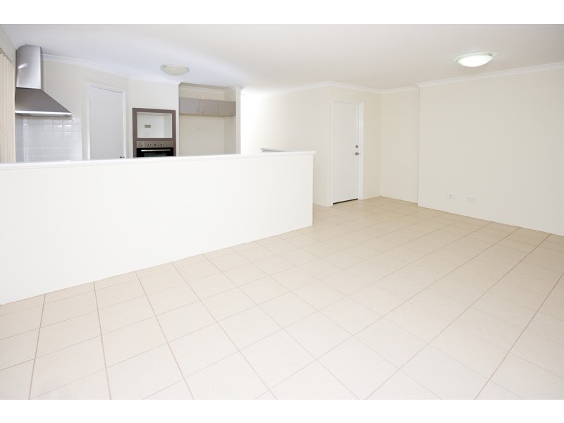 22/17 Third Ave, Kelmscott WA 6111