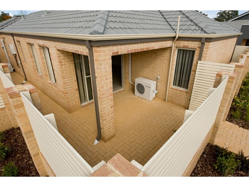 22/17 Third Ave, Kelmscott WA 6111