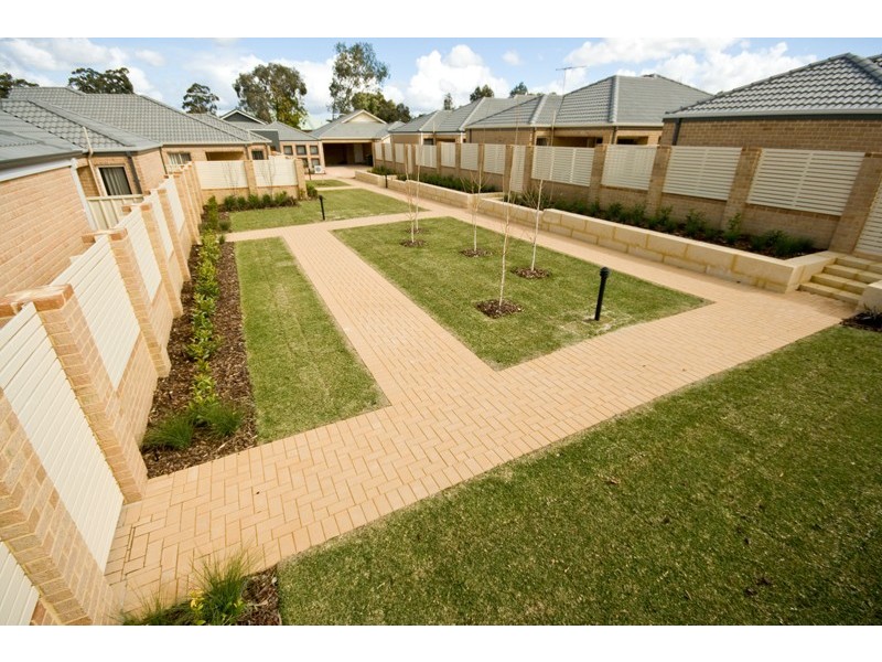 22/17 Third Ave, Kelmscott WA 6111