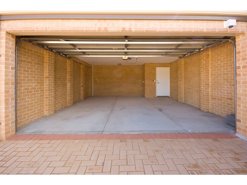22/17 Third Ave, Kelmscott WA 6111