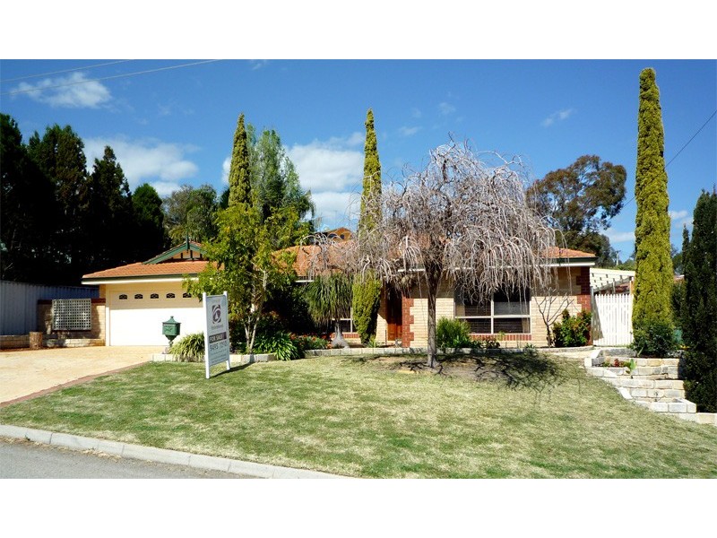 4 Anembo Pl, Kelmscott WA 6111