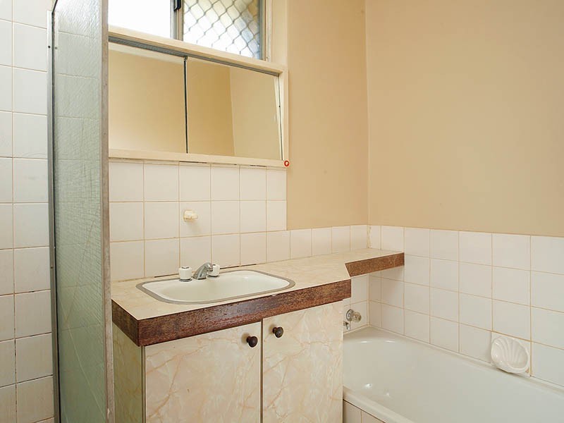 13 James Street, Armadale WA 6112