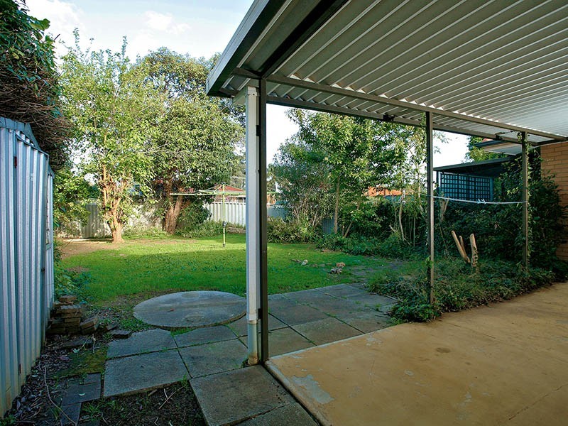 13 James Street, Armadale WA 6112