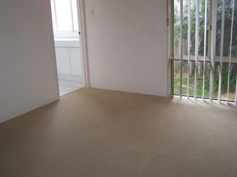 6 Greengage Court, Armadale WA 6112