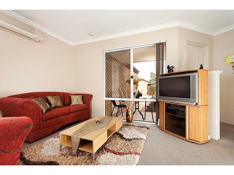 10/31 Third Ave, Kelmscott WA 6111