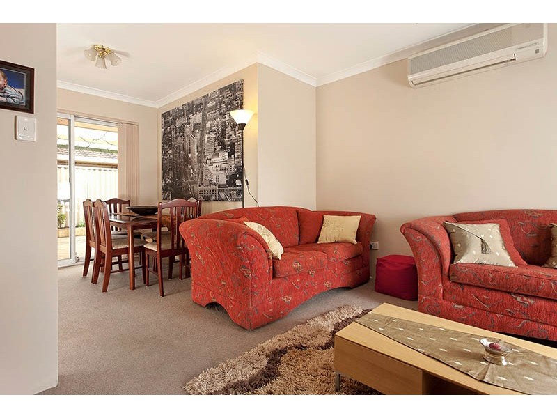 10/31 Third Ave, Kelmscott WA 6111