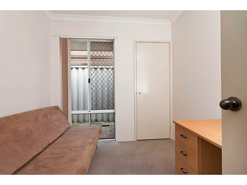 10/31 Third Ave, Kelmscott WA 6111