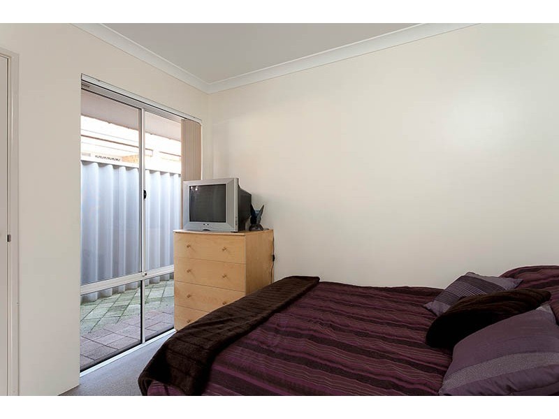 10/31 Third Ave, Kelmscott WA 6111