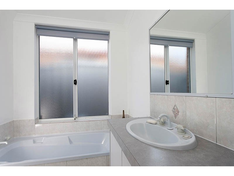 10/31 Third Ave, Kelmscott WA 6111