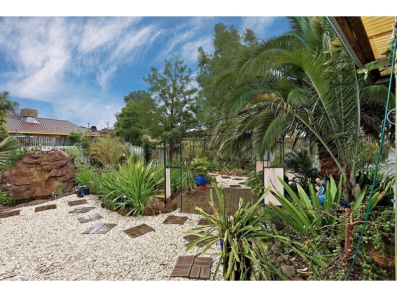 29 Hansen Road, Seville Grove WA 6112