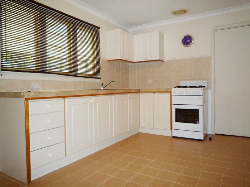 1/17 Arnott Court, Kelmscott WA 6111