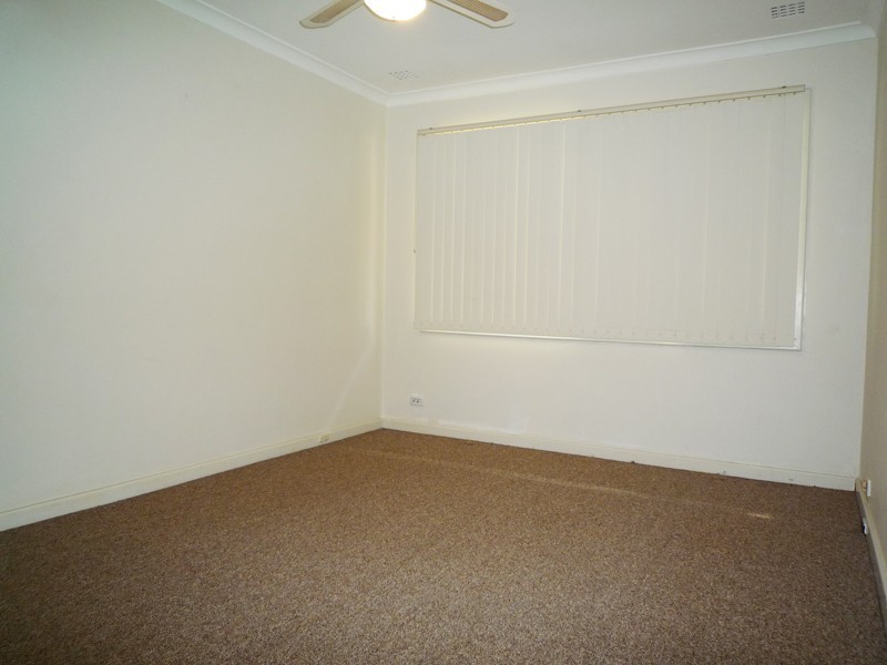 1/17 Arnott Court, Kelmscott WA 6111
