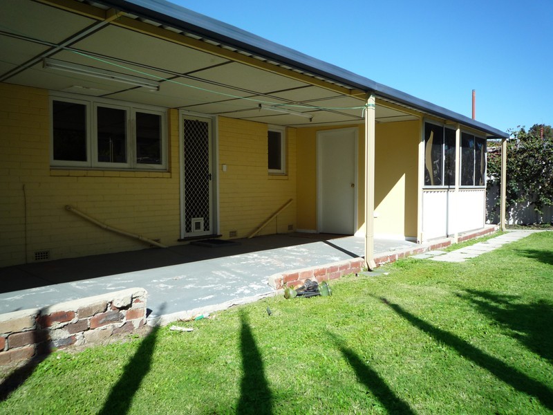 1/17 Arnott Court, Kelmscott WA 6111