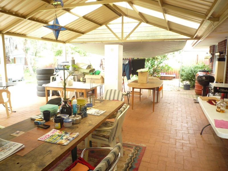 18 Blanche Street, Gosnells WA 6110