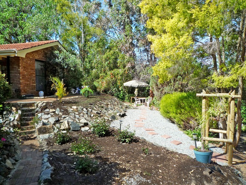 11 Greendale Place, Kelmscott WA 6111