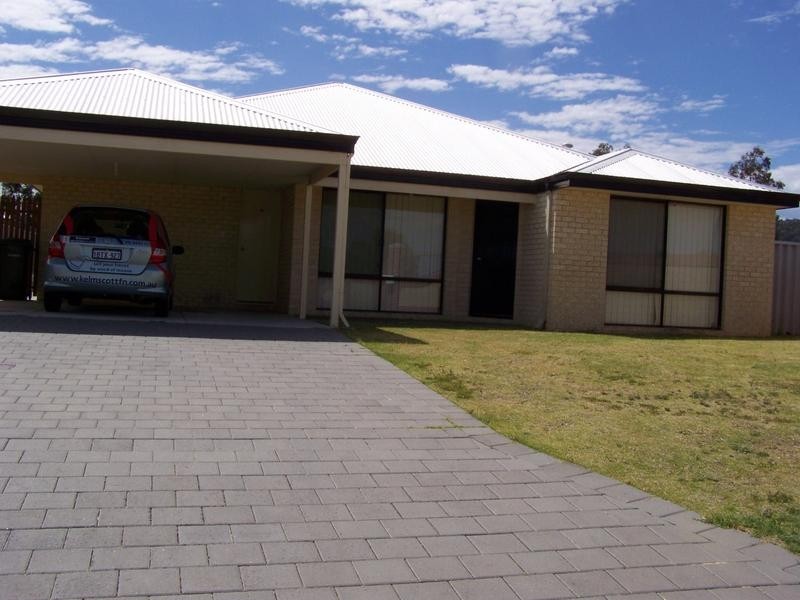 10 Gould Close, Brookdale WA 6112