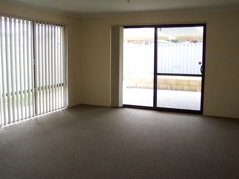 10 Gould Close, Brookdale WA 6112