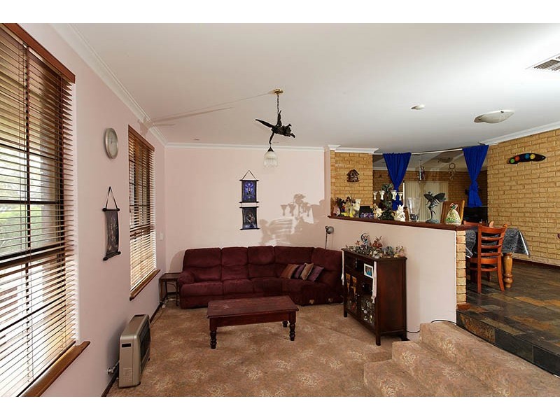 45 Blackwood Drive, Mount Nasura WA 6112