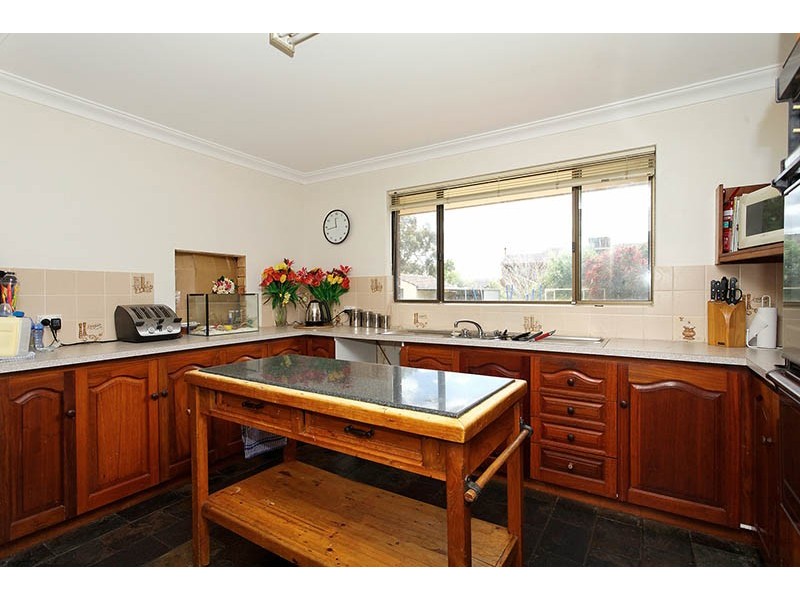 45 Blackwood Drive, Mount Nasura WA 6112