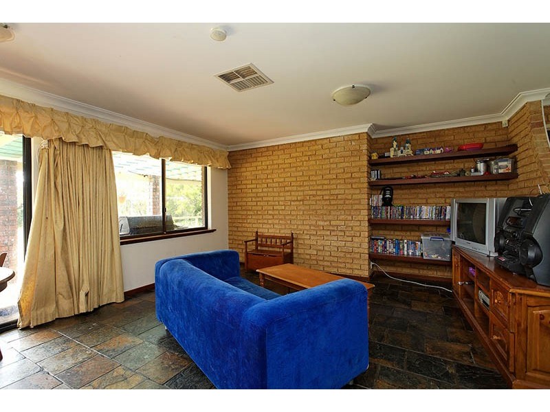 45 Blackwood Drive, Mount Nasura WA 6112